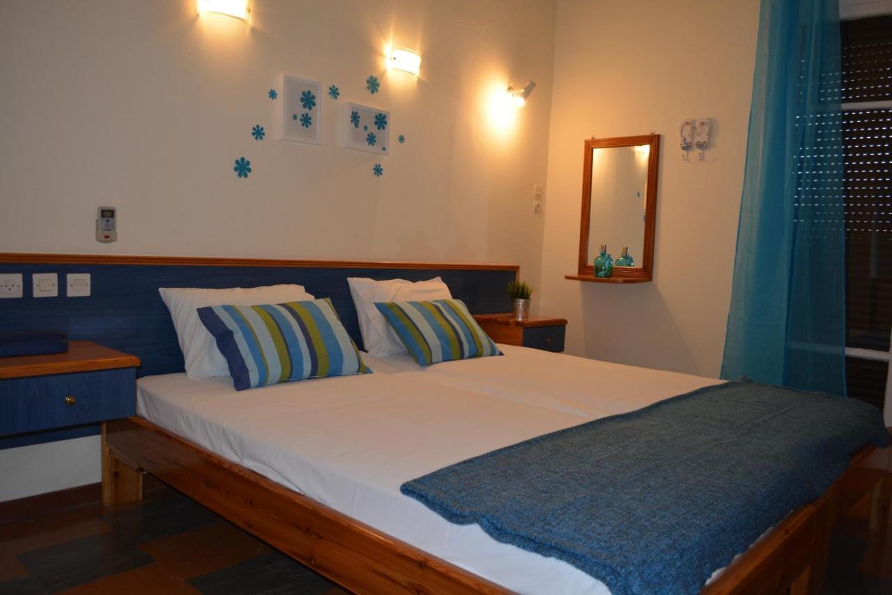 Dimitra Hotel Kamena Vourla Quarto foto